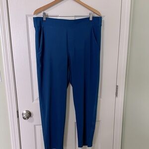 Athleta Brooklyn mid-rise ankle pant